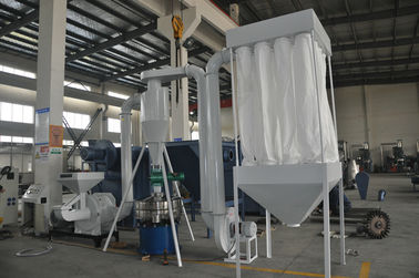Machine de Pulverizer de PVC de structure simple pour le meulage sec des matériaux moites